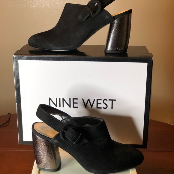 Black Suede bootie with silver heel - Picture 1 of 4